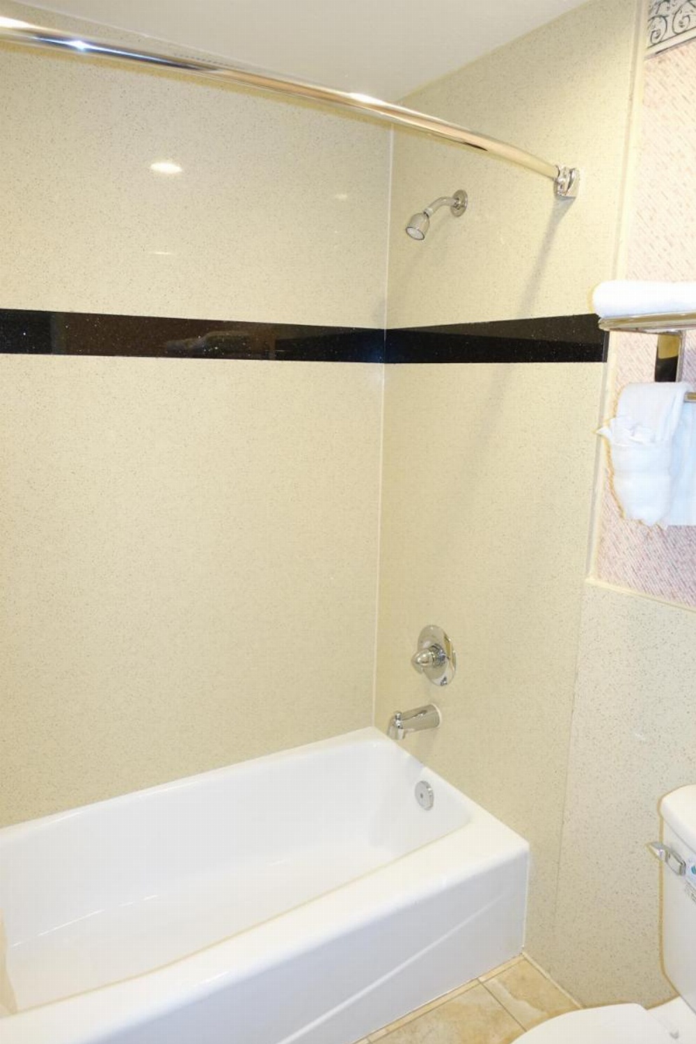 Tropic Lodge Image 13