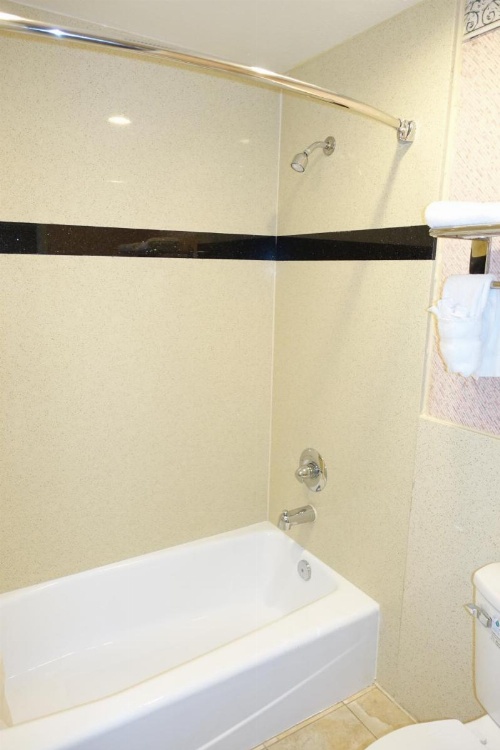Tropic Lodge image 13