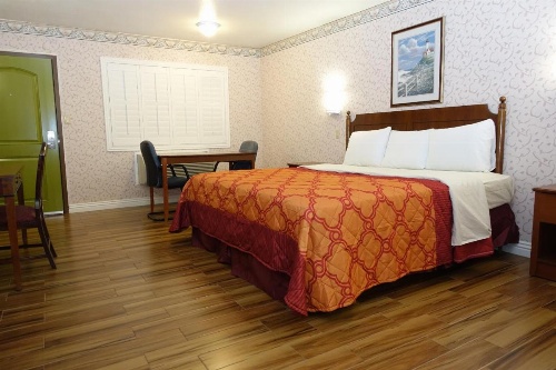 Tropic Lodge image 15