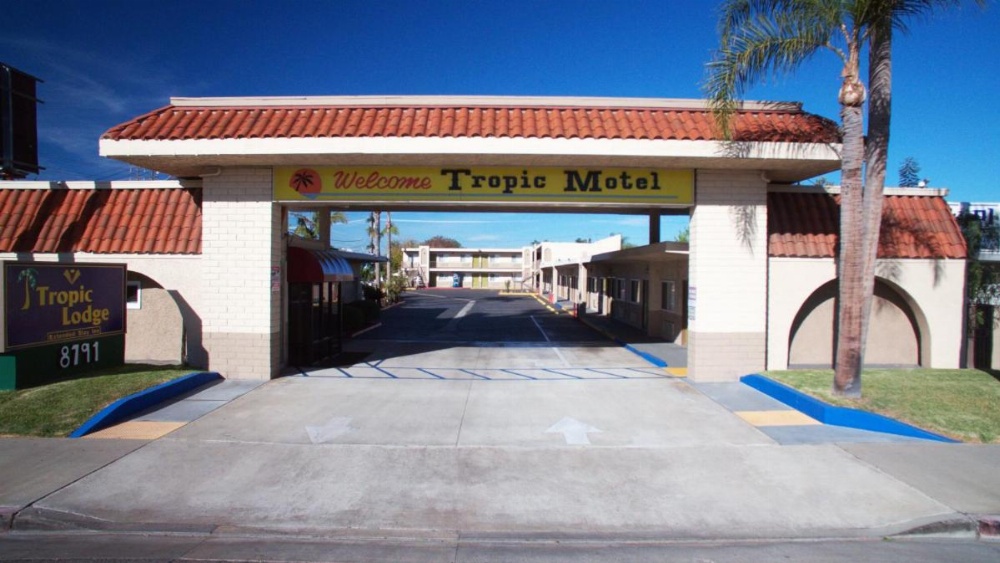 Tropic Lodge Image 33